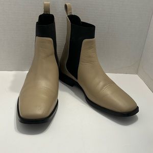 Everlane Chelsea boots 7.5